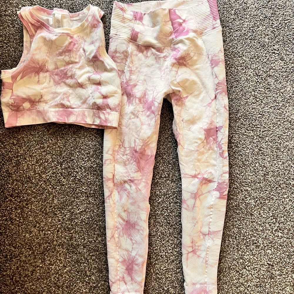 Aerie workout outfit